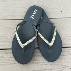Reef flip flops